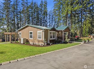 21001 Happy Valley Rd, Stanwood, WA 98292
