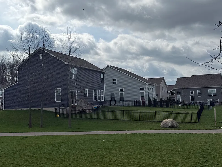 669 Habitat Way — Photo 40