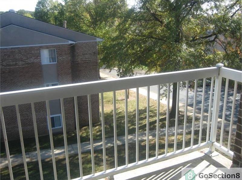 2nd image of 7904 Spiceberry Cir APT E