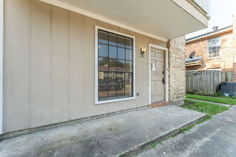1st image of 3422 Yorkfield Dr Unit C