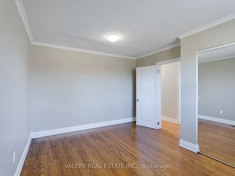 118 Dorcot Ave #MAIN — Photo 14