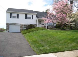 1733 Aidenn Lair Rd, Dresher, PA 19025