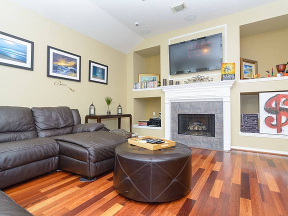 4th image of 3139 Noel Ct