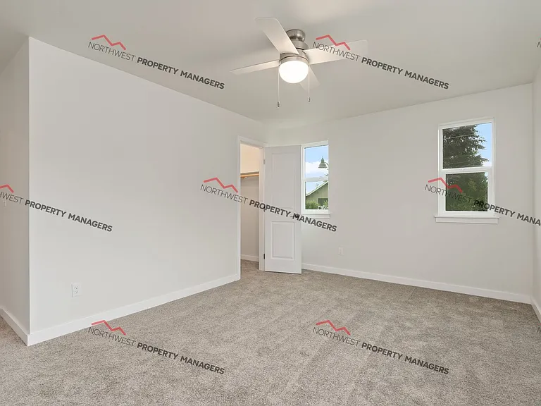 208 E Stella St #805-813 — Photo 31