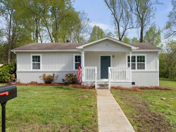 43 Cherry Ln, Rossville, GA 30741