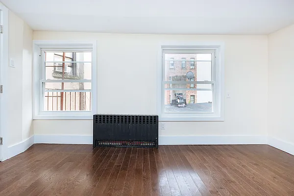 Rented by Nooklyn NYC LLC | media 18