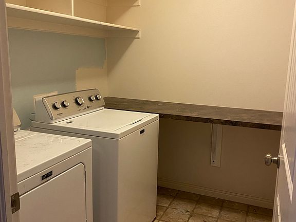 5th image of 115 S Robison Dr