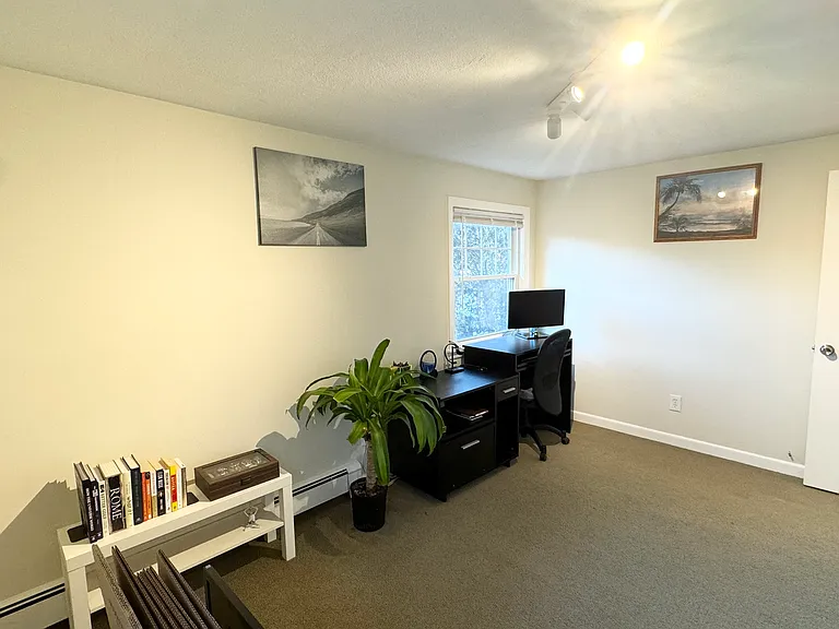 25 Mullin Ave #4 — Photo 10
