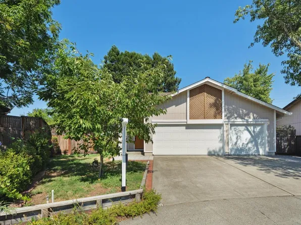 514 Fitzsimmons Place, Santa Rosa, CA 95403