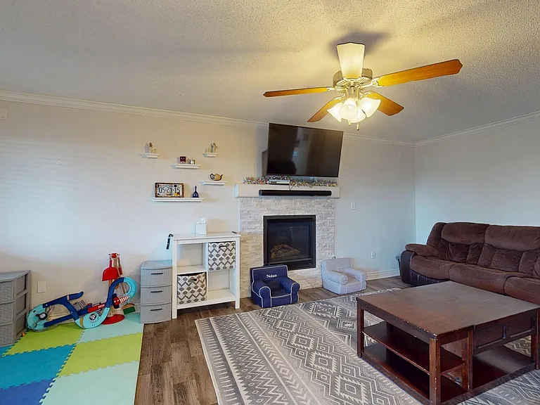 3249 Emerald Point Dr — Photo 11