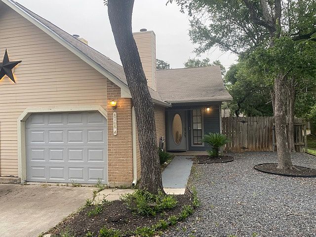 Front view with zero-maintenance front yard