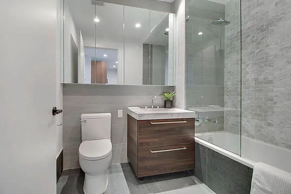 Rented by Artur Gutman, LREB | media 6