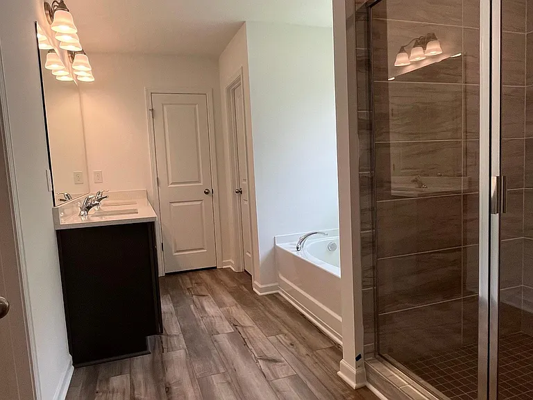 683 Allier Ter — Photo 19
