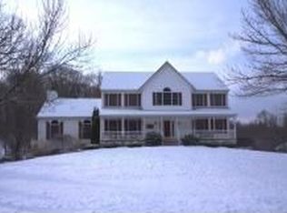 4 Roberts Rd, Randolph, NJ 07869