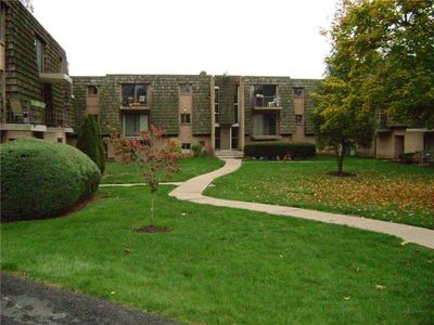 1635 Forest Green Dr, Coraopolis, PA, 15108
