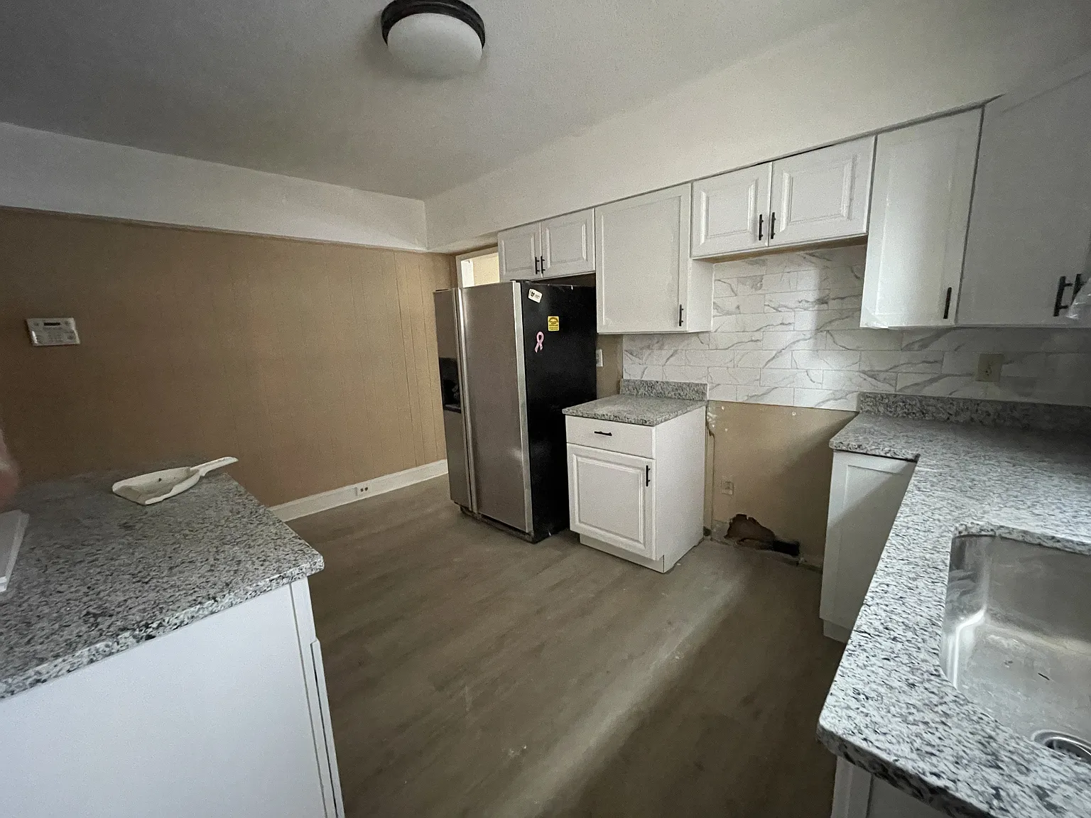 5 bed, 1384 sqft, $1,800 — Photo 2