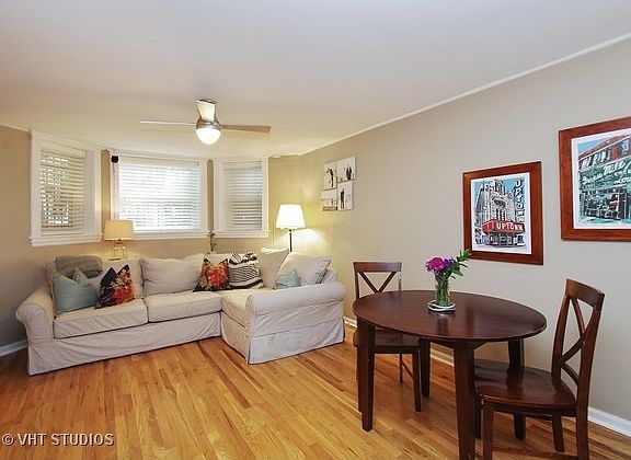 3rd image of 815 W Buckingham Pl #Ag
