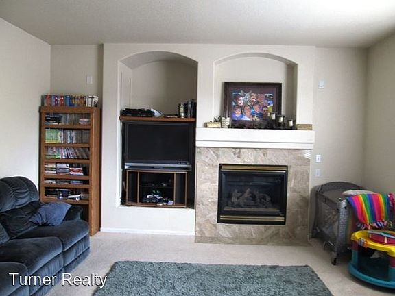 4th image of 604 Glenarbor Cir