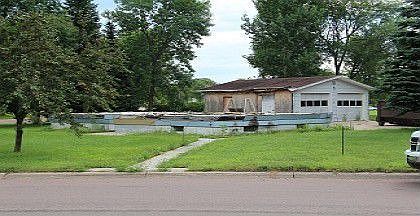 2nd image of 430 Crestview Ave