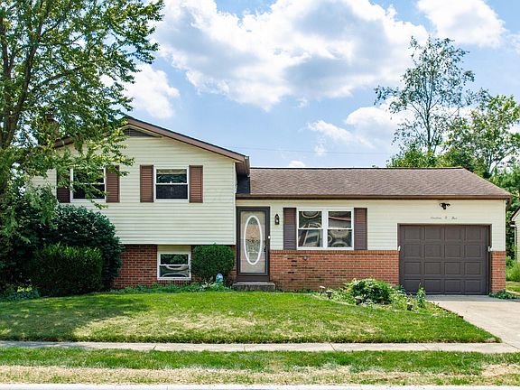 3rd image of 1905 Dandridge Dr