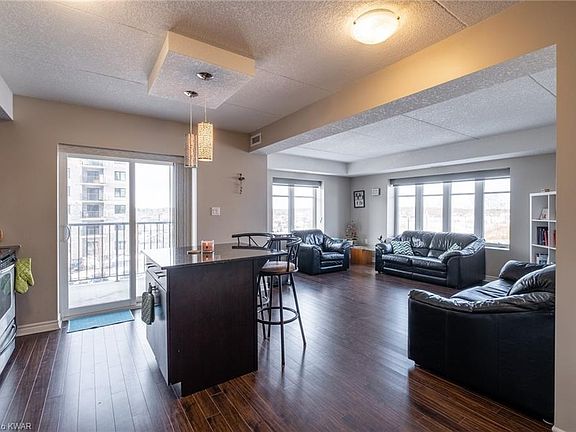 4th image of 776 Laurelwood Dr #301