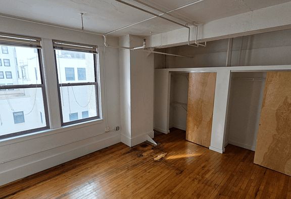 2nd image of 208 N 9th St APT 1018