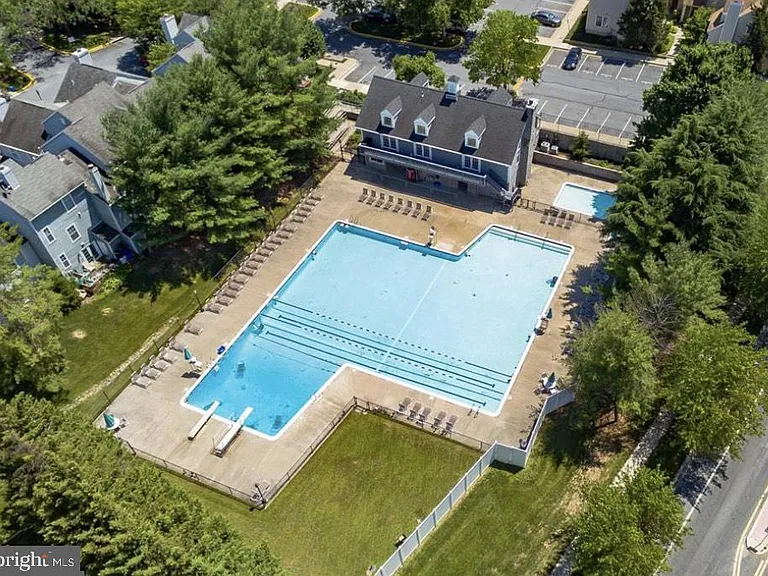 18273 Leman Lake Dr — Photo 36