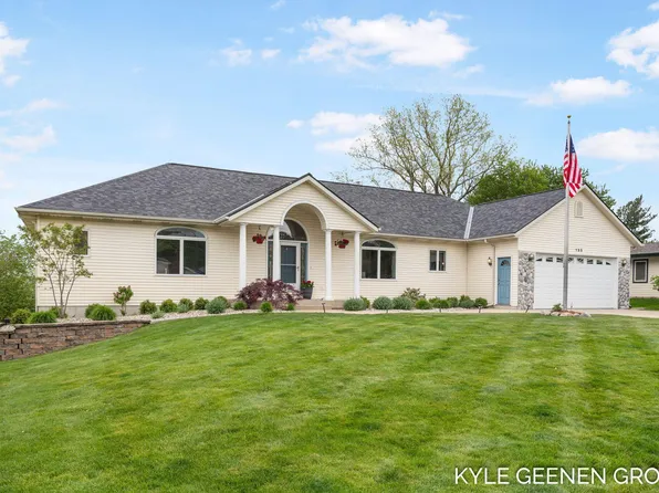 133 Sunrise Dr, Holland, MI 49423