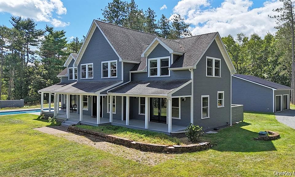 1st image of 118 Froehlich Drive