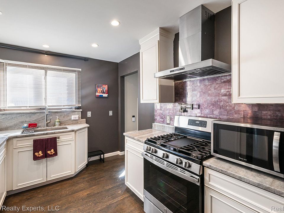 64 Illinois Ave, photo 14