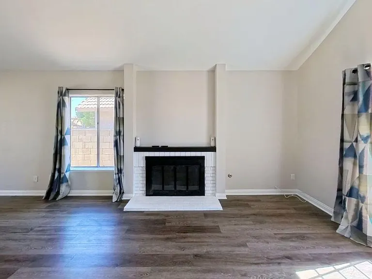 12658 Heartleaf St — Photo 4