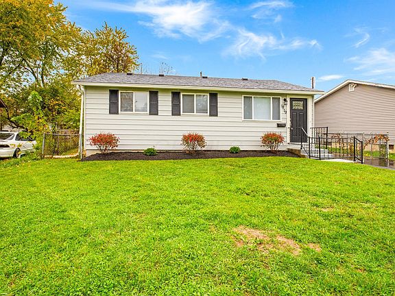3rd image of 1819 Penfield Ct S