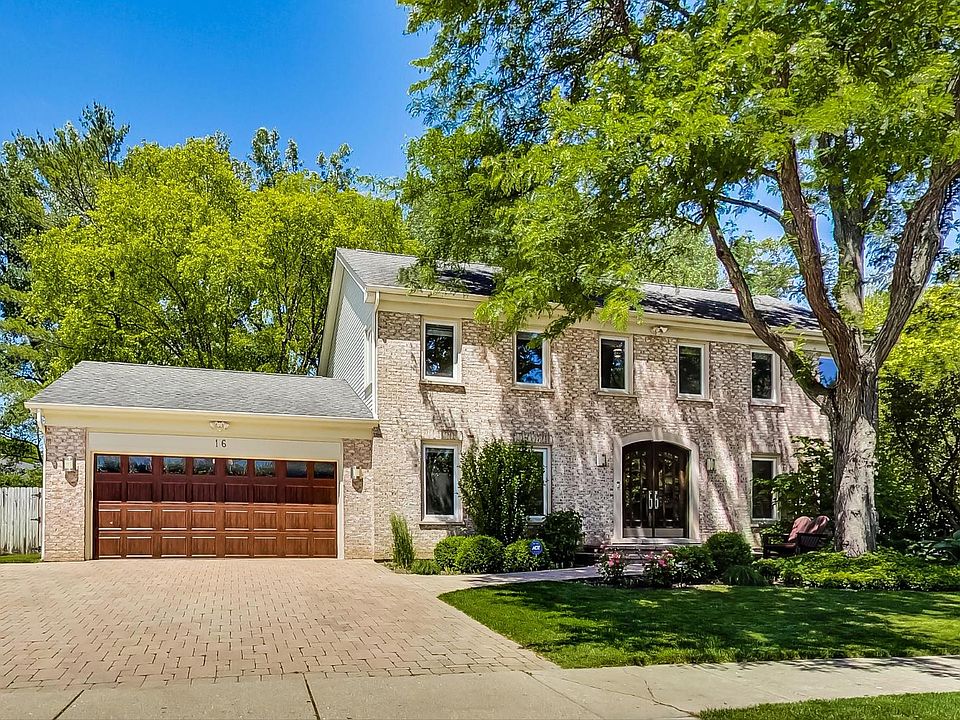 1st image of 16 W Saint Andrews Ln
