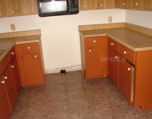 3rd image of 848 Brentwood Dr