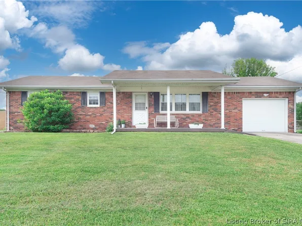 952 York Road, Scottsburg, IN 47170