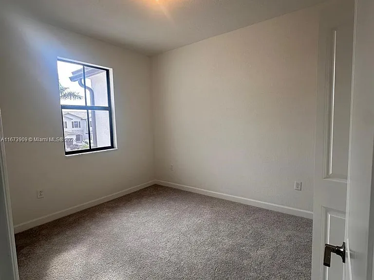 23022 SW 130th Ave — Photo 19