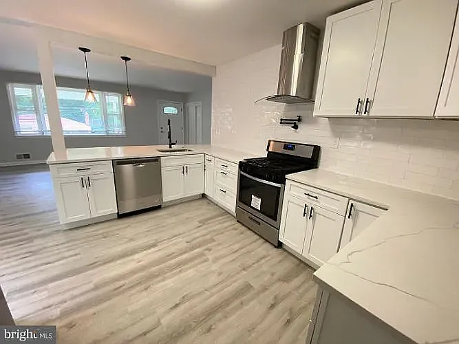 115 Cree Dr