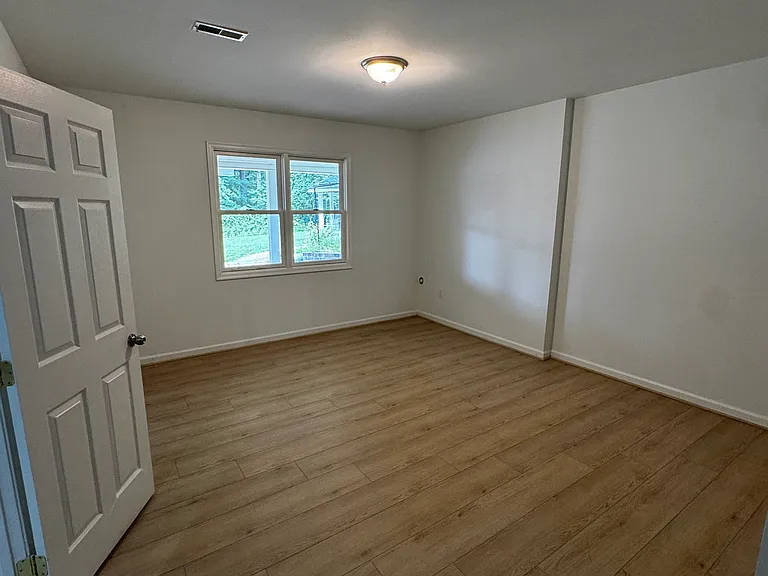 1619 Beulah Rd — Photo 12