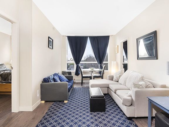 5th image of 4078 Knight St #401