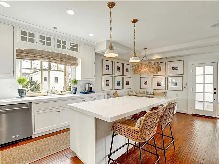 425 1/2 Fernleaf Ave #B — Photo 4