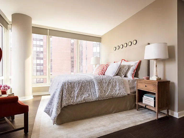 205 E 92nd St #33B — Photo 4