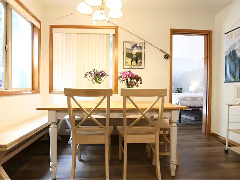 Dining nook