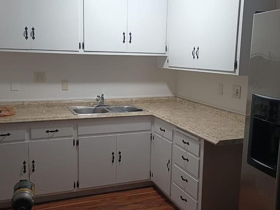 5th image of 7605 22nd St