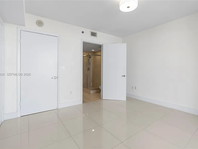 50 Biscayne Blvd #2604 — Photo 41