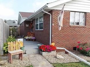 8 Woodlawn St, Uniontown, PA