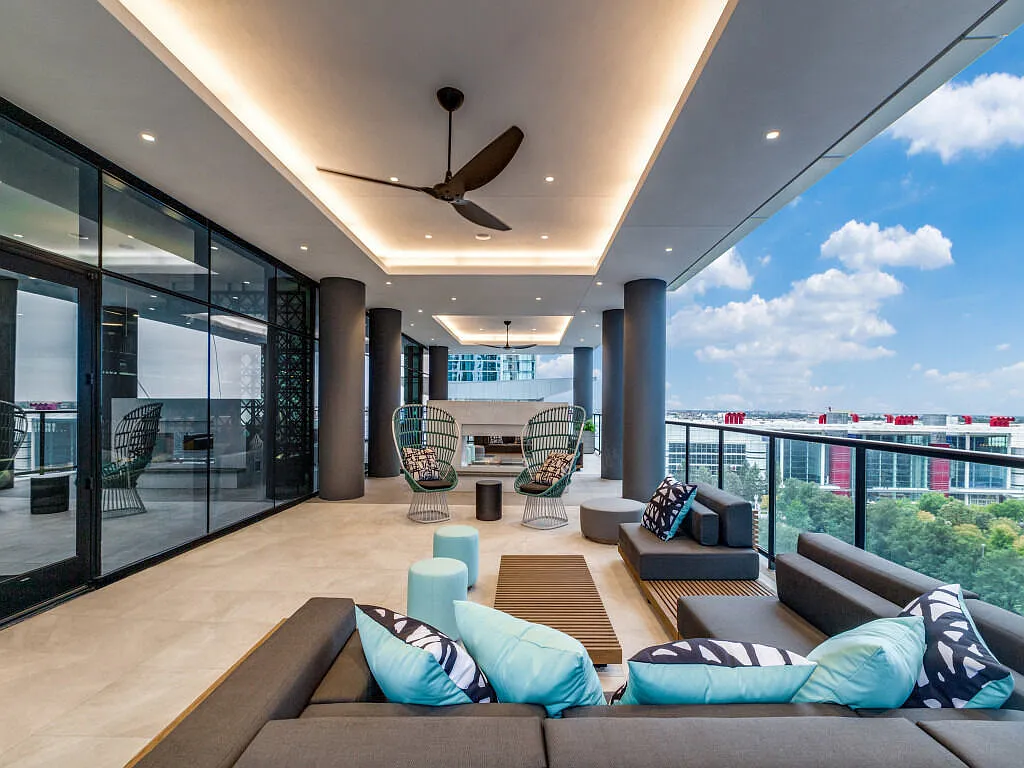 Parkside Residences — Photo 2