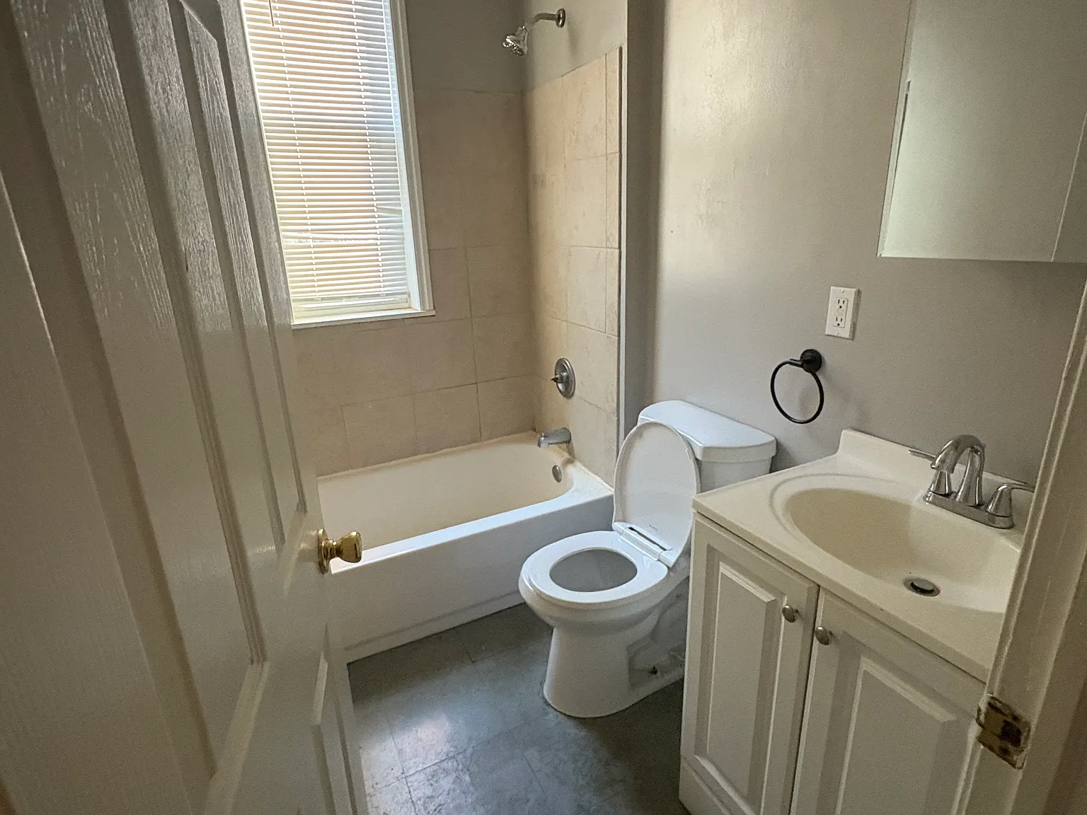 1 bed, $1,250 — Photo 3