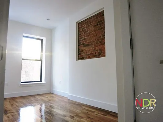 Rented by Next Door Realty NYC | media 30