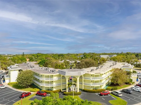 1100 Ponce De Leon Cir APT N214, Vero Beach, FL 32960