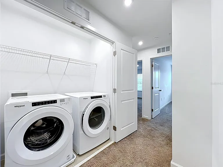 9848 Walkway Dr — Photo 43